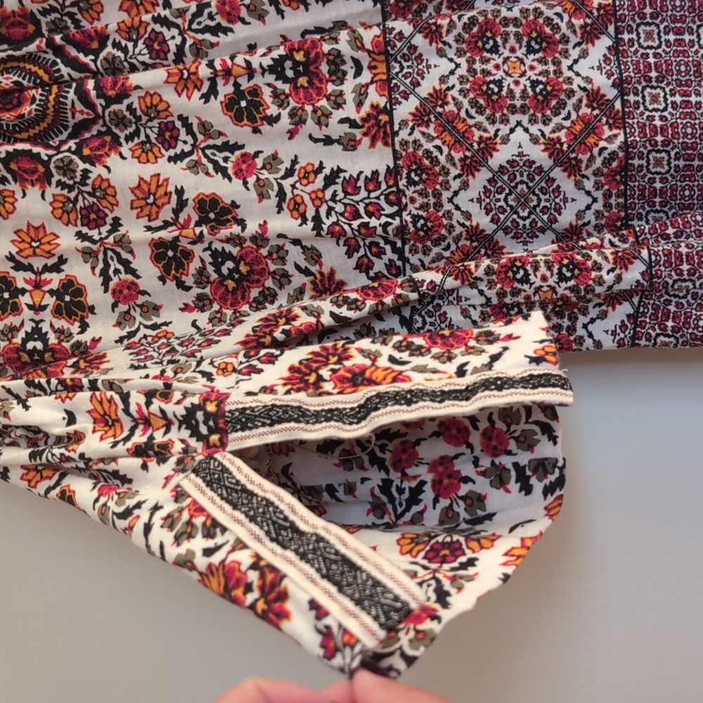 Style and Co - Picture 3 of 4